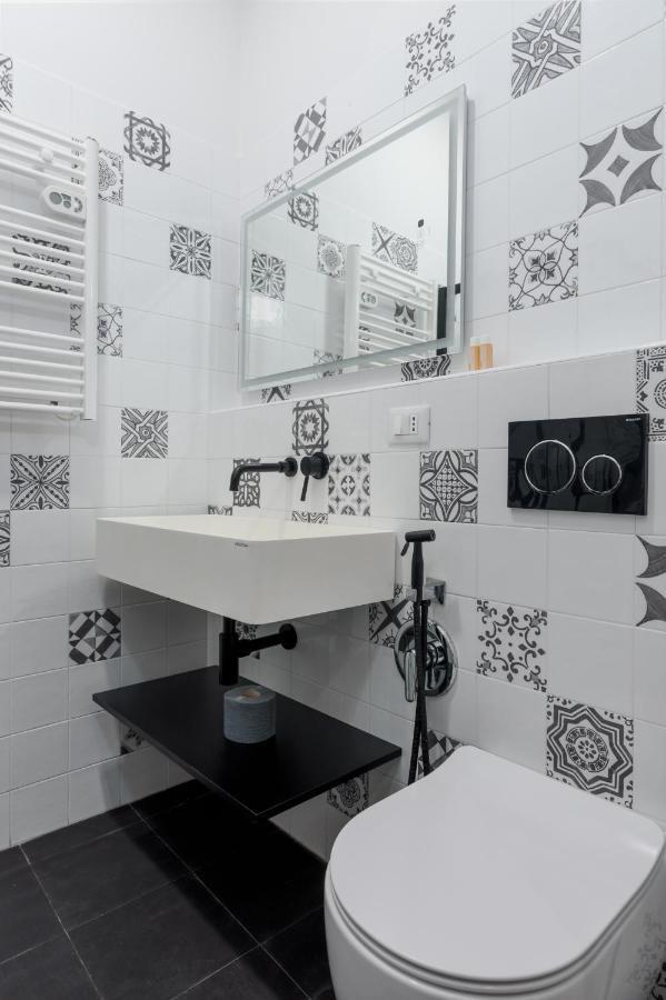 Esclusivo 130 Mq + Terrazzo Via San Vincenzo Daire Cenova Dış mekan fotoğraf
